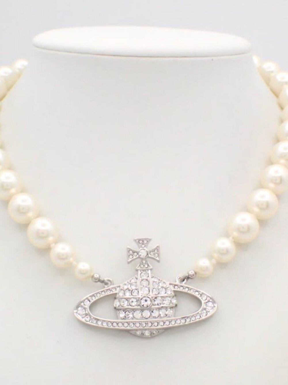 Vivienne Westwood Necklace in Dustbag & Box